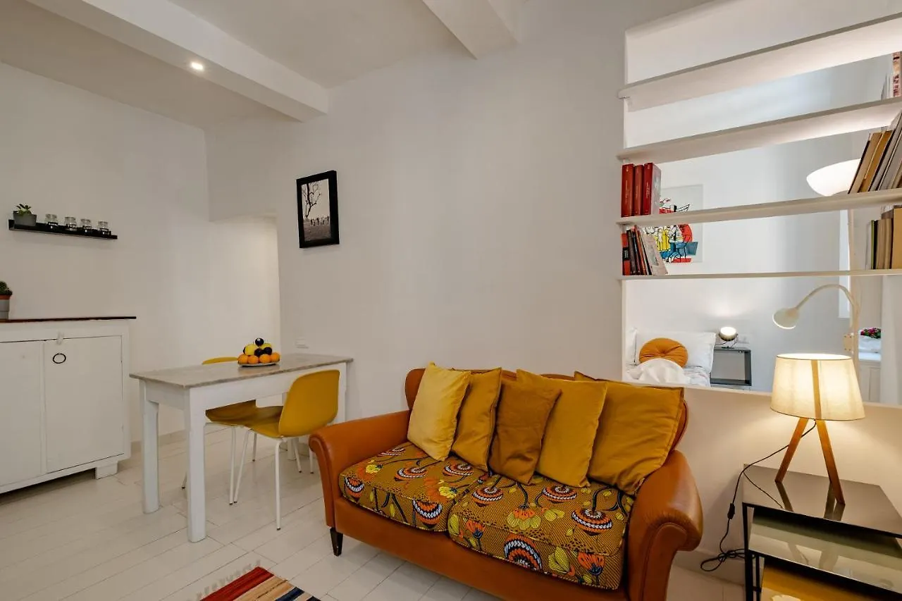 Monti Boutique Studio - Live It Local! Rome Apartment